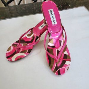 Steve Madden split-toe sandals - pink/olive/brown - size 7